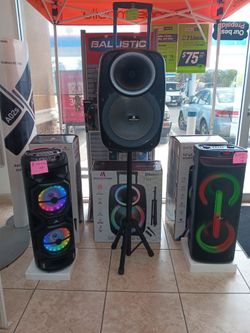 SPEAKERS FOR SALE. DISCOUNTED PRICE WITH WARRANTY