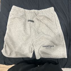 Essentials Shorts