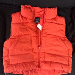 Love Tree Women’s Orange Puffer Vest Size M