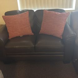 Loveseat location for pick up Cave Creek and Thunderbird