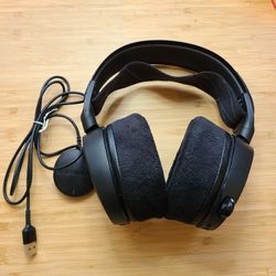 Steelseries Arctis 7 Wireless Headset With 3rd Party Memory Foam Ear Pads