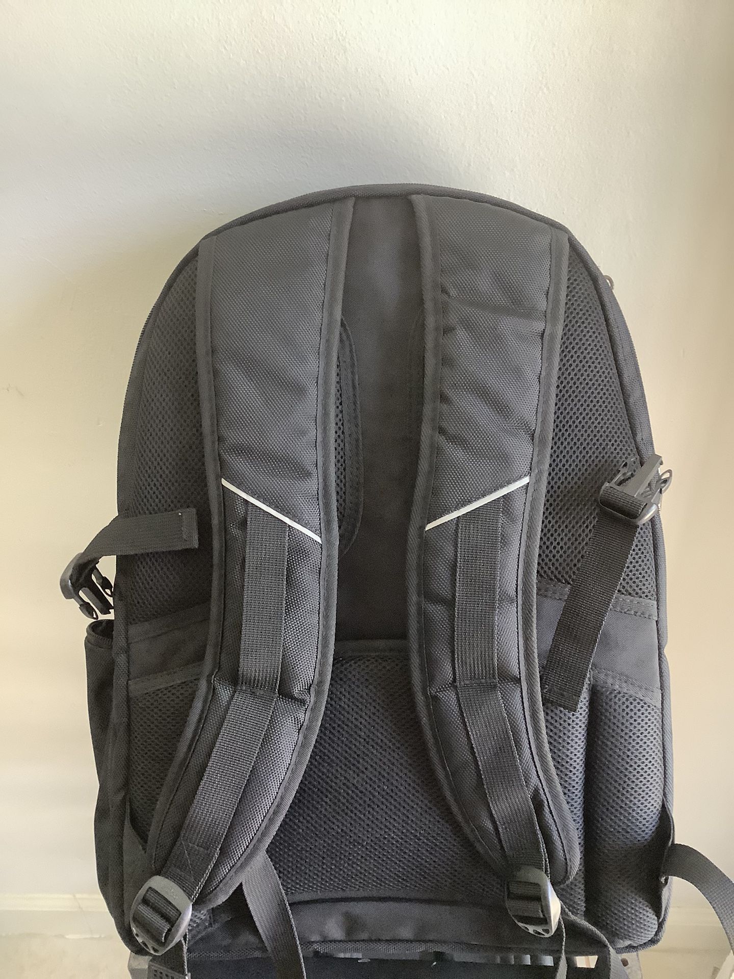 Kenneth Cole laptop backpack
