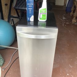 50lb Kenmore  Elite Under Counter Ice Maker 
