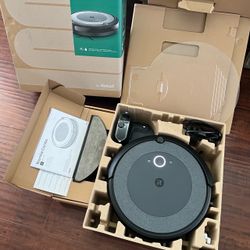 iRobot Roomba Combo i5 Robot Vacuum and Mop