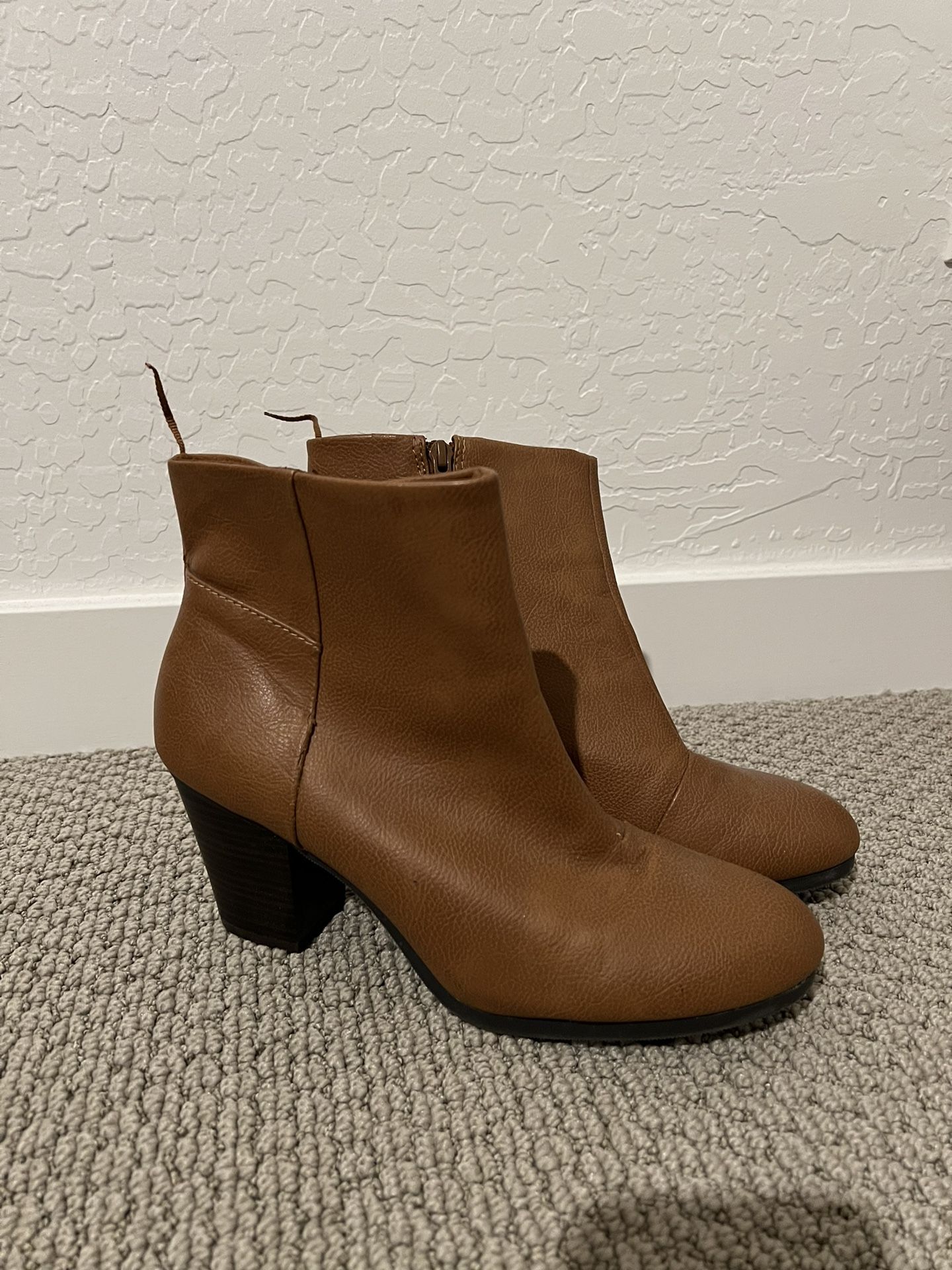 Old Navy Brown Leather Boots