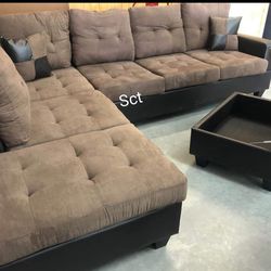 Heights Brown Black Reversible Sectional with Storage Ottoman 