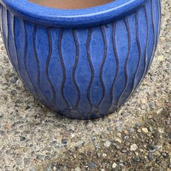 New Ceramic Pots 2 Colors $20 Each