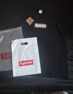 supreme X burberry black tee brand new with tags and bags size M