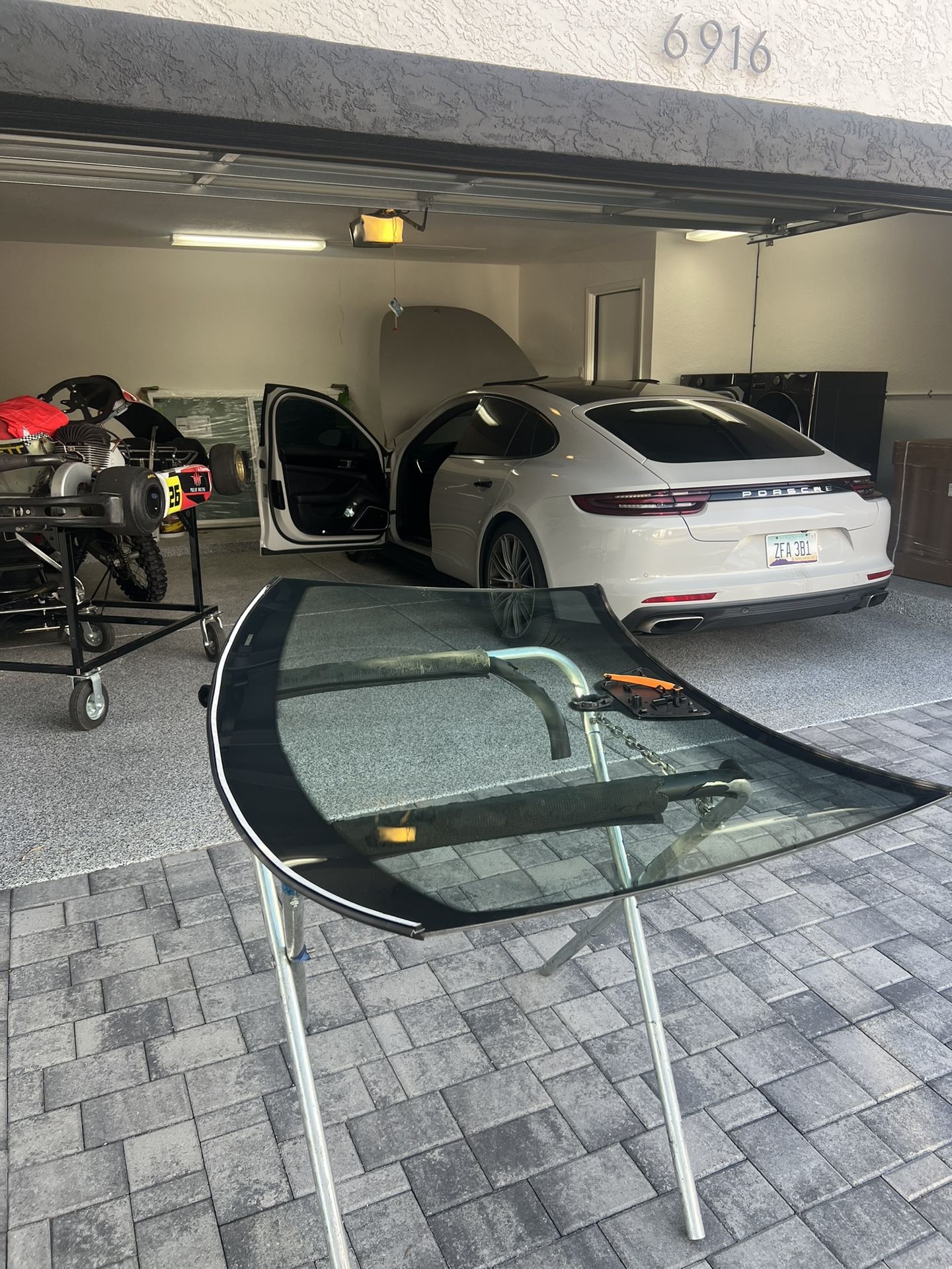 Auto Glass 
