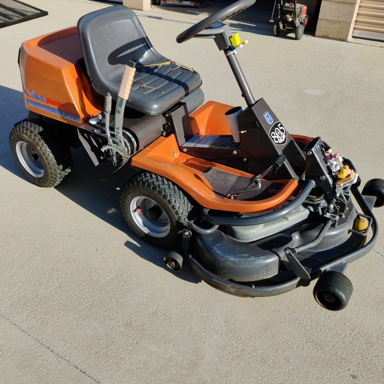 Husqvarna Rider 16" 42" Cut Residential Or Commercial Zero Turn Radius Runs Excellent Looks Great