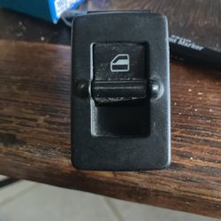 Lots Of Used VW New Beetle Switches