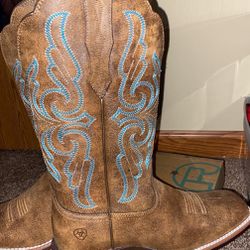 Ariat Womens Cowgirl boots