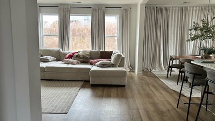 Sectional sofa with storage ottoman