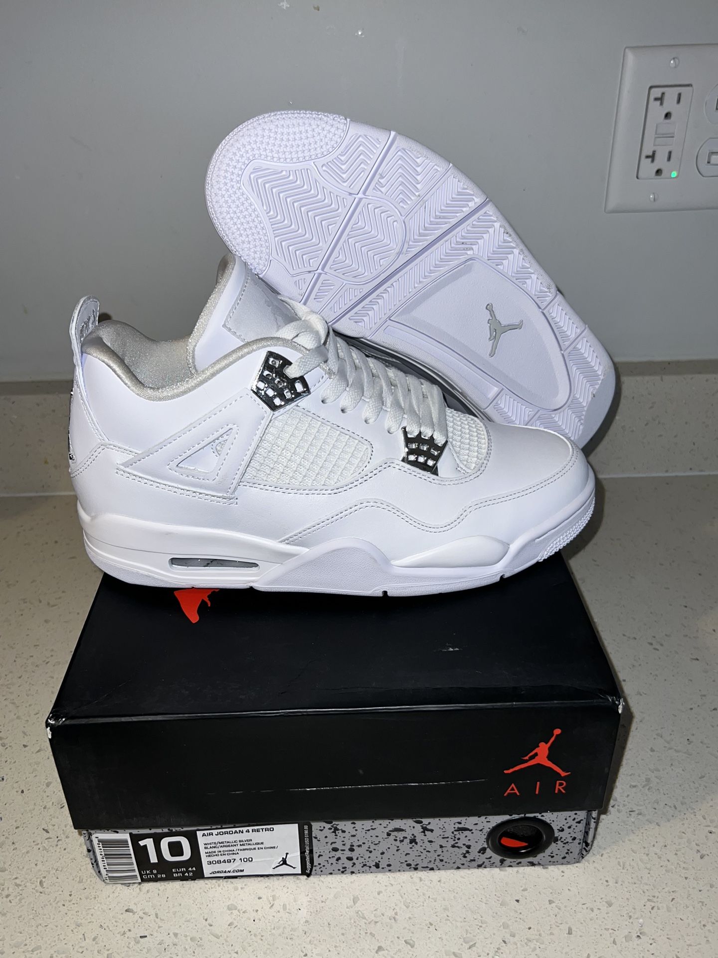 Air Jordan 4 Pure Money White Size 10 Brand New