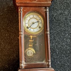 Vintage Wooden Mantle Clock