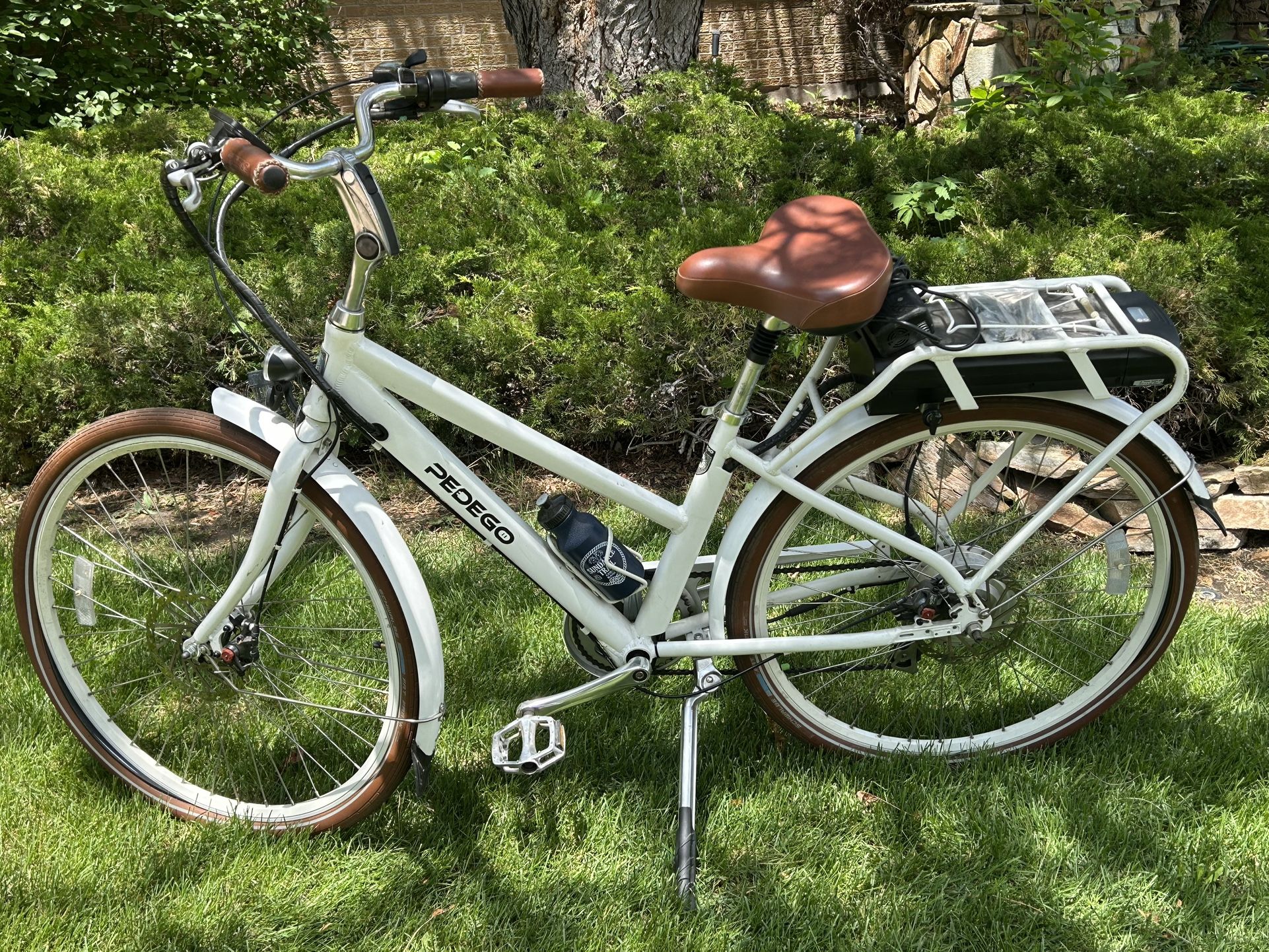 PEDEGO CITY COMMUTER, STEP THRU ELECTRIC BIKE PREOWNED