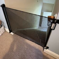 Retractable Baby Gate