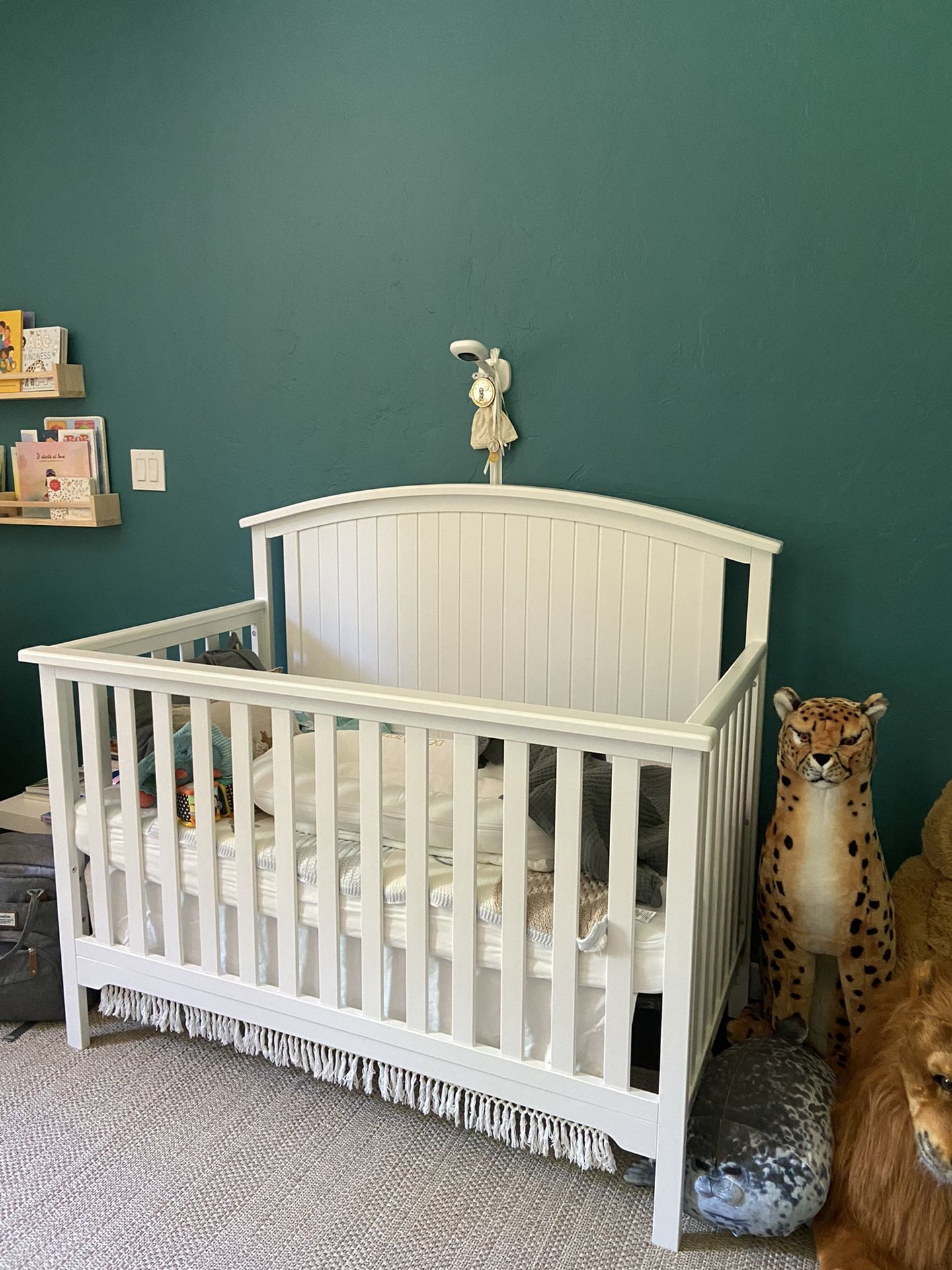 Baby crib 