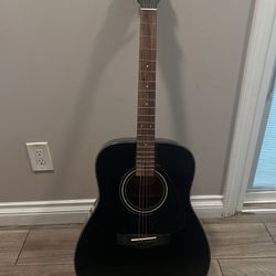 Acoustic Guitar Yamaha Guitar F335 