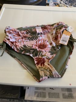 New bottom bikini size small!