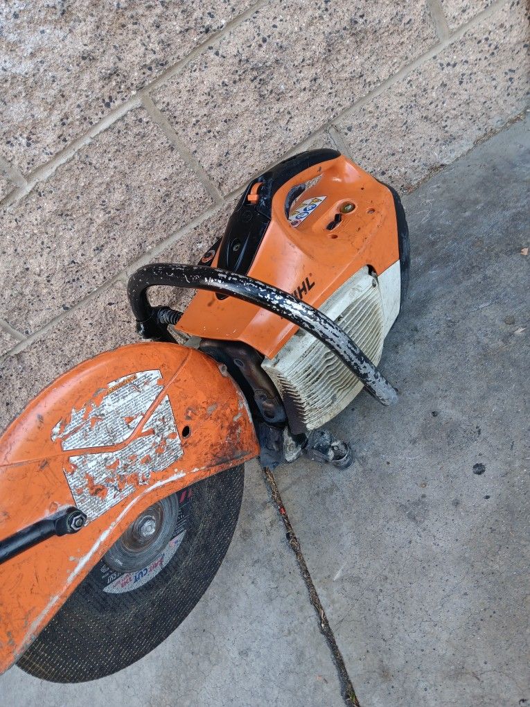STIHL TS 420 Cutquik 14 in. Cordless Gas Cut-Off Saw