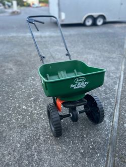 Broadcast spreader