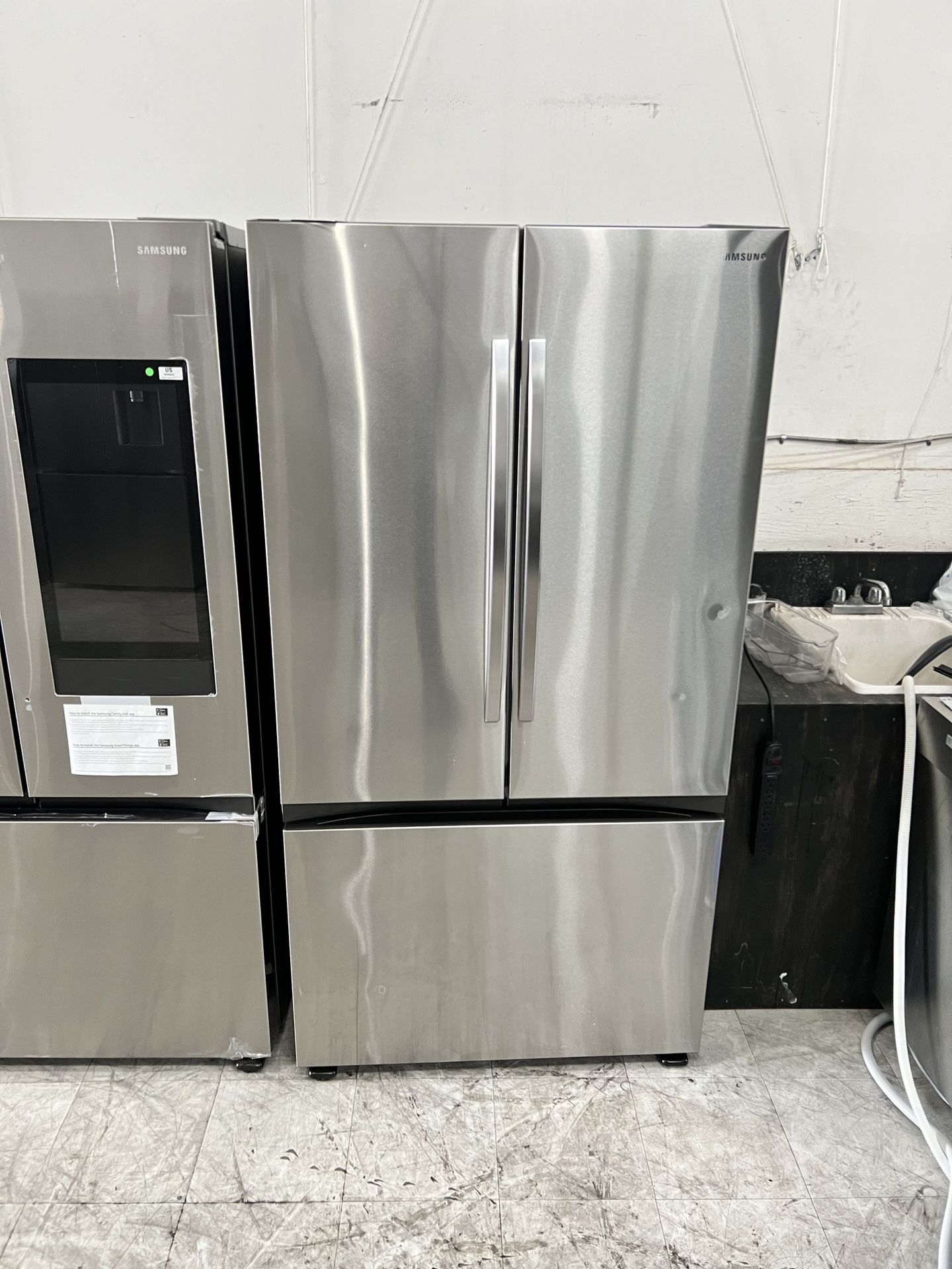 Samsung RF27CG5100SRAA French Door Refrigerator 