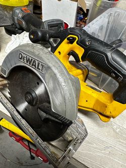 $30 sircular saw dewalt