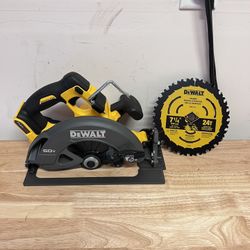 DEWALT FLEXVOLT 60-Volt MAX Cordless Brushless 7-1/4 in. Circular Saw with Brake, (tool only)