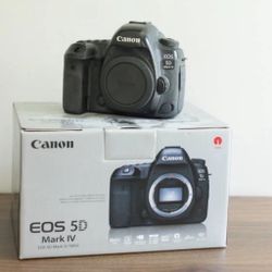 Canon EOS 5D mark Iv DSLR camera body only 