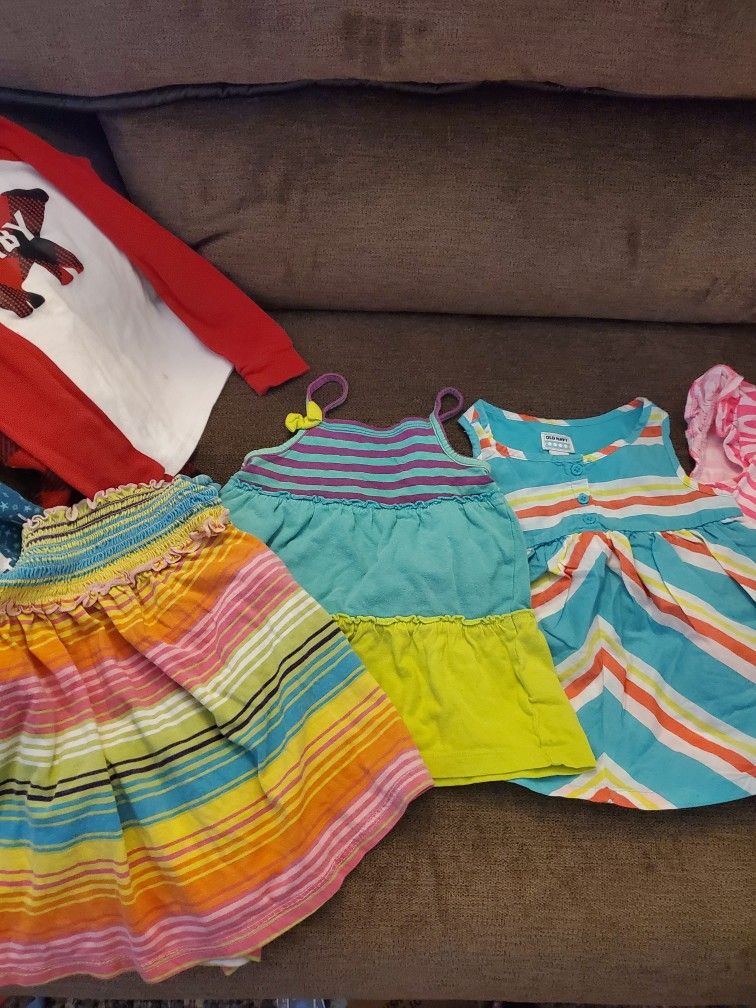 50 PIECES GIRL'S 18 MONTH - 2T CLOTHES