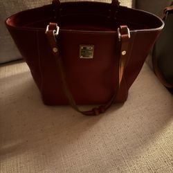 Dooney And Bourke Woman’s Bag