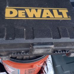 DeWalt Finish Nailer (Air Operated)