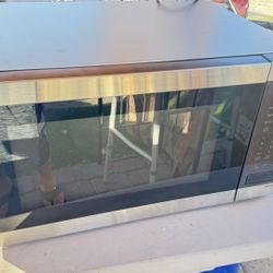 Microwave in Stainless Steel