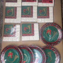 Vintage Hallmark Christmas Ambassador Party Paper Plates Napkins Bugle Plaid