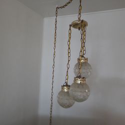 SWAG THREE TEIR LAMP