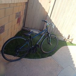 Schwinn Voyageur 2022 Bike *LOOK AT Description*