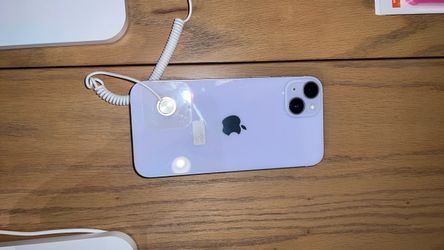 iPhone 14 Plus (purple)