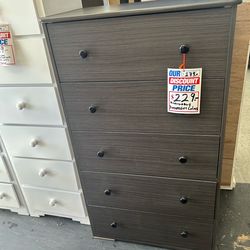 6 Drawers chest dresser available in different colors
