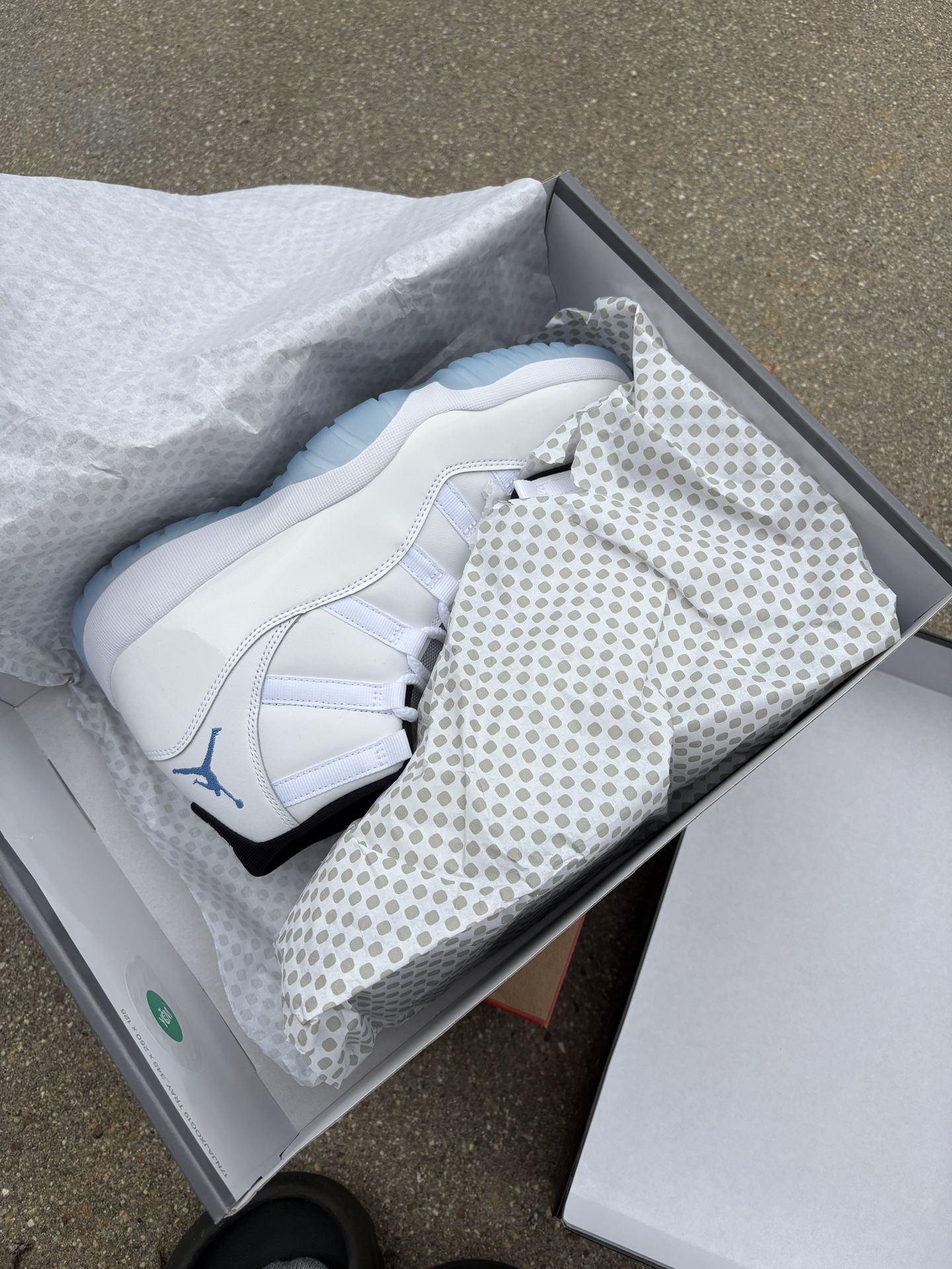 Retro 11 Jordans “Legend Blue”