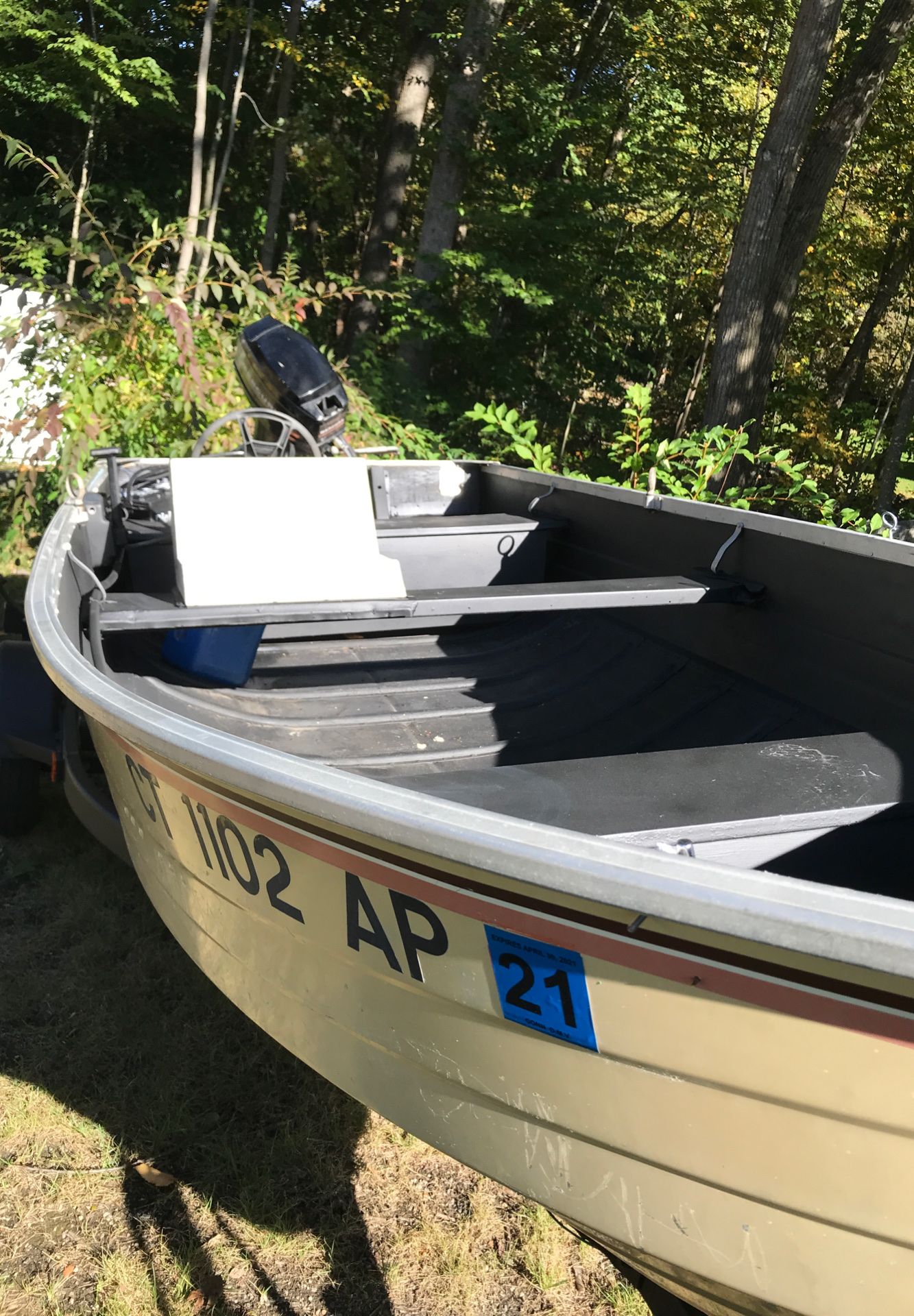 14 ft aluminum fishing boat ready for water