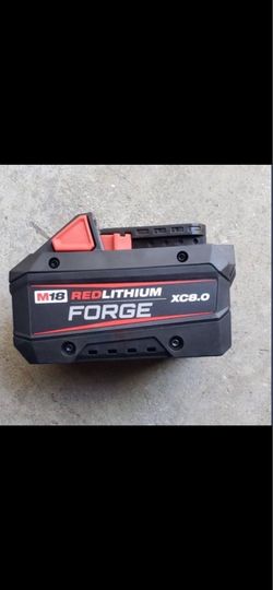 Milwaukee m18 8.0 forge battery new/ nueva 130$