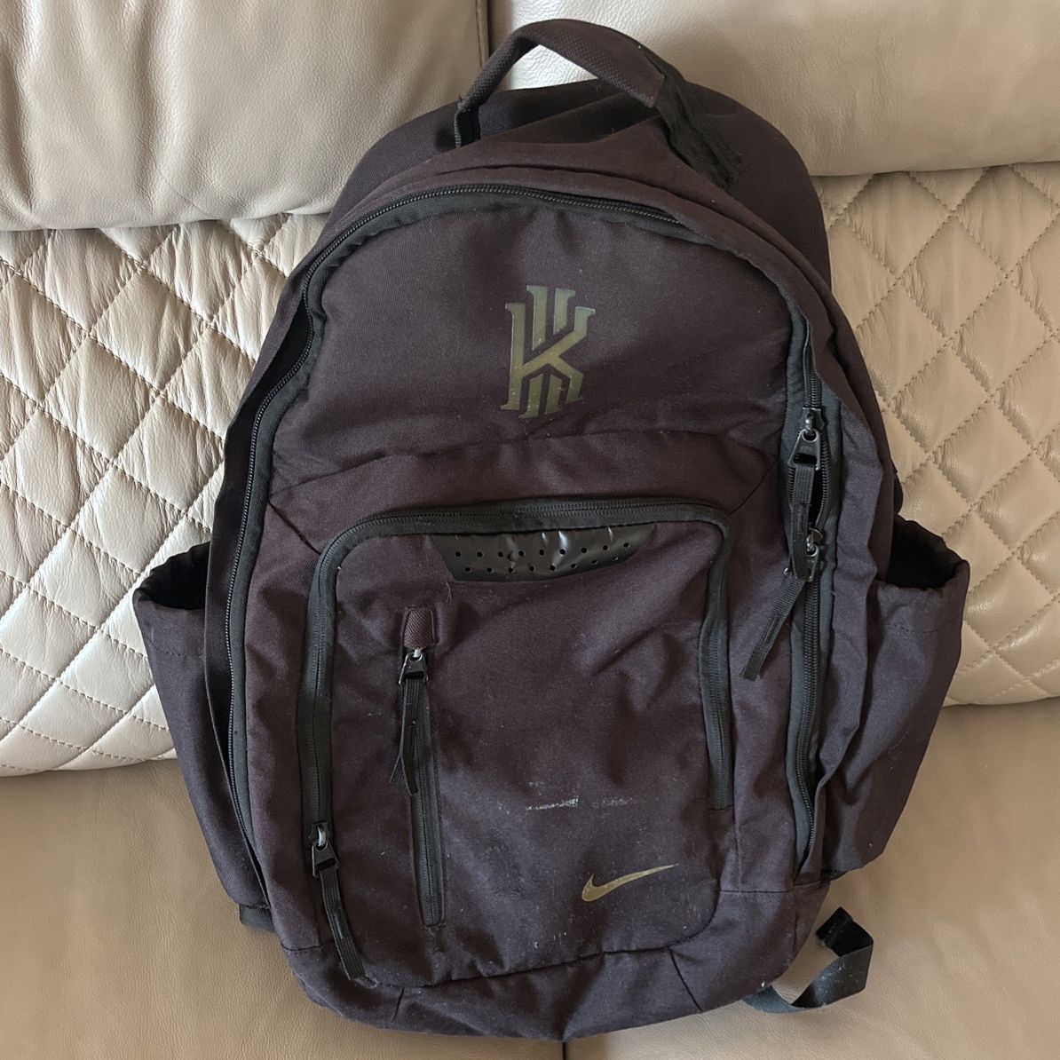 Kyrie basketball sucking bag