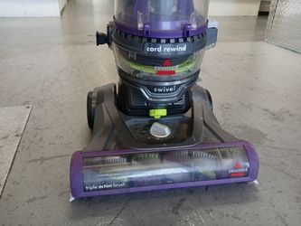 BISSELL CleanView Swivel Rewind Pet Upright Bagless Vacuum great condition