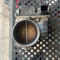 350z Throttle Body 