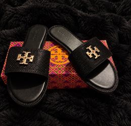 New Tory Burch Sandals Size 8