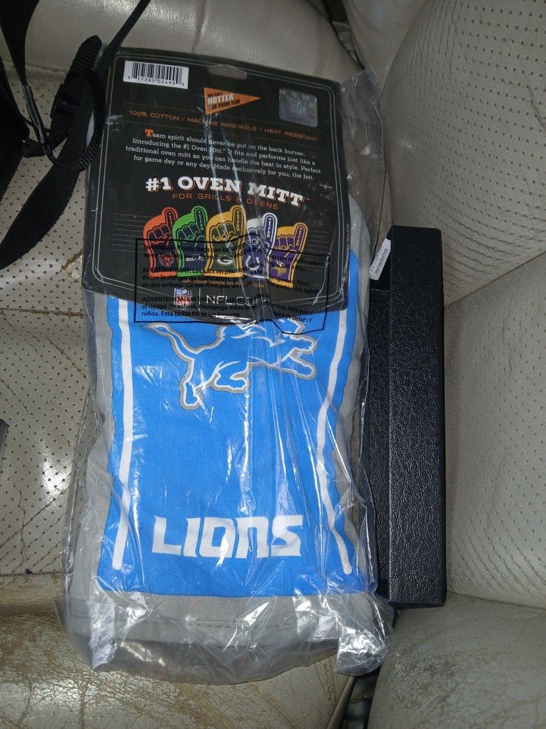 Detroit Lions Oven Mitt