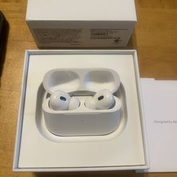 Apple AirPod Pro 2 / Used Like New W/ Box