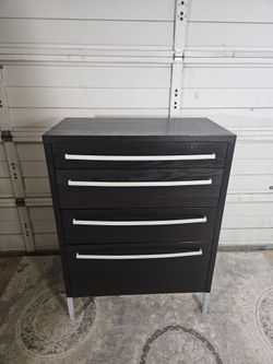 4-Drawer Dresser, Good Conditions 👍, Black Color, Measurement: W 35.5 " × D  19" × H  48"