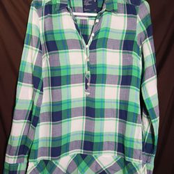 American Eagle Flannel Shirt Sz 2 Womens Green Plaid Top Rolled Sleeves Butto 